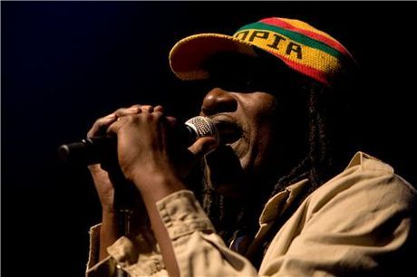 TS AlphaBlondy 1.jpg