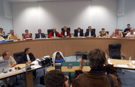 jures-dassises-Maine-Loire-18-Juillet-2005-plaidoiries-proces-65-prevenus-comparaissaient-laimportante-affaire-pedophilie-jugee-France_0_729_471