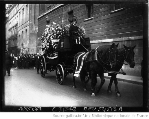 enterrement_de_truphecc80ne_banquier__...agence_de_btv1b90401742