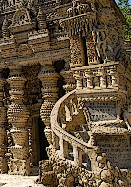 palais-ideal-facade-est